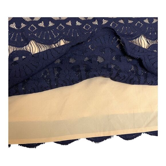 {tl} The Letter Top Women’s L Blue Crop Lace Mesh Abstract Romantic Short Sleeve - Picture 8 of 14